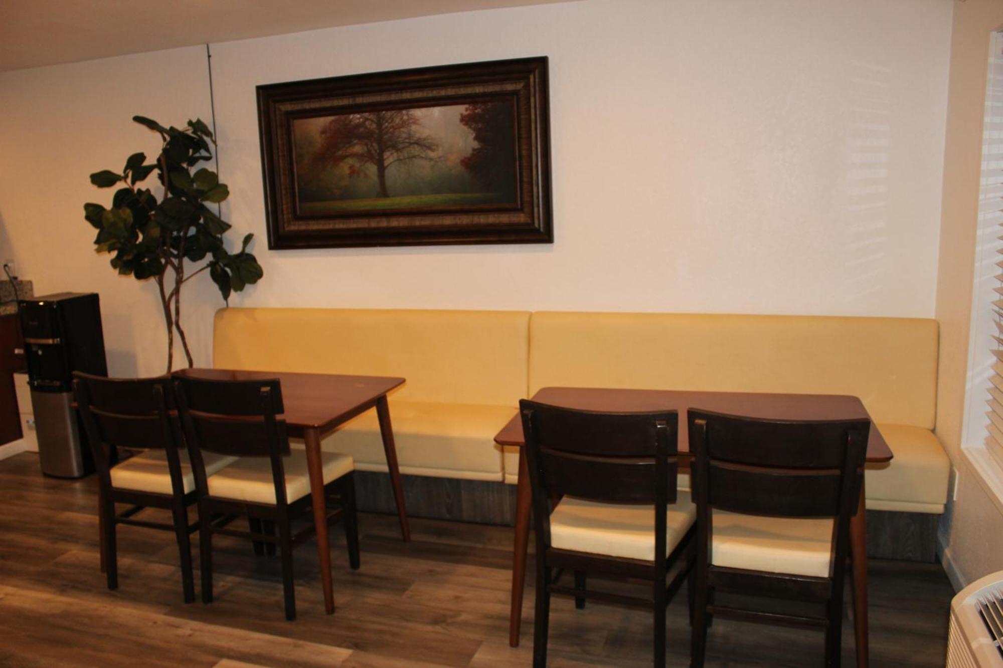 Cedarwood Inn Of Ашленд Екстериор снимка